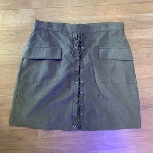 [The Impeccable Pig] Suede Skirt - Army Green